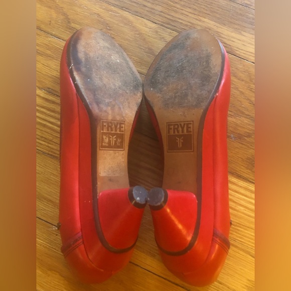 Frye Red Ada Pump - 6.5 - Picture 3 of 11